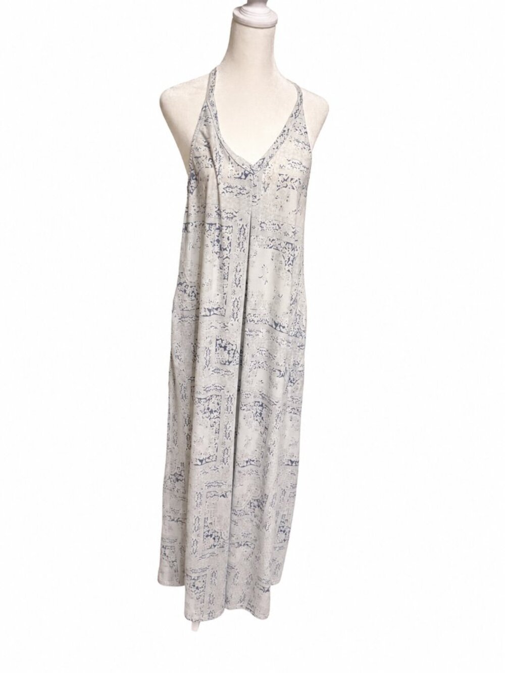 Soft White and Blue Racerback Maxi Dress with Pockets Size Medium